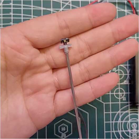 OO Scale | 3-Volt Goods Yard Floodlights - Single Light (2 pack)