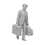 OO Scale Ready to Paint 1950s Railway Porter Carrying Luggage