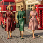 OO Scale Ready to Paint 1950s Women Walking (3 Pack)