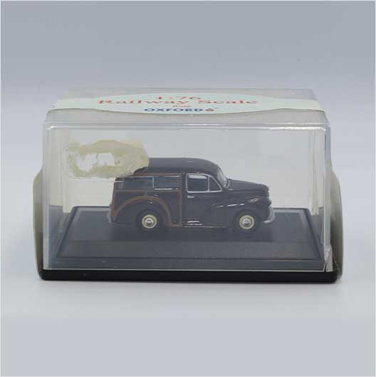 OO Scale | 1967 Maroon Morris Minor Traveller (PERFECTLY IMPERFECT)