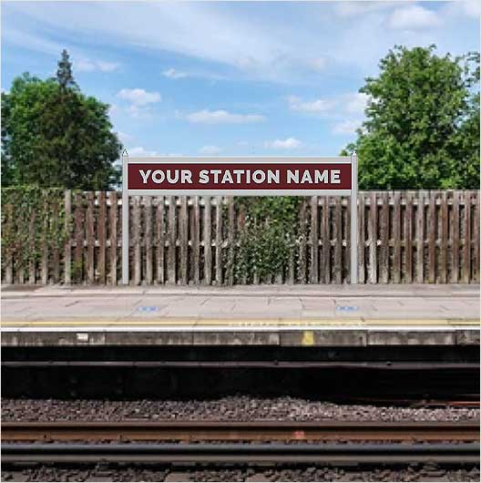 N Scale | Pre-Coloured | Single-Sided Personalised Steam-Era Station Name Board - Style 2 - One Line of Text