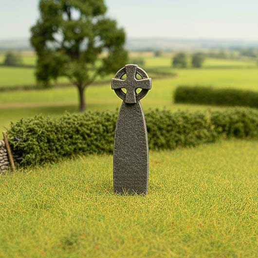 OO Scale Ready to Paint Celtic Cross Monument (1 pack)