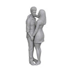 OO Scale Ready to Paint Modern Couple Embracing