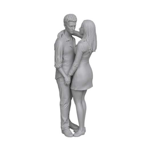 OO Scale Ready to Paint Modern Couple Embracing