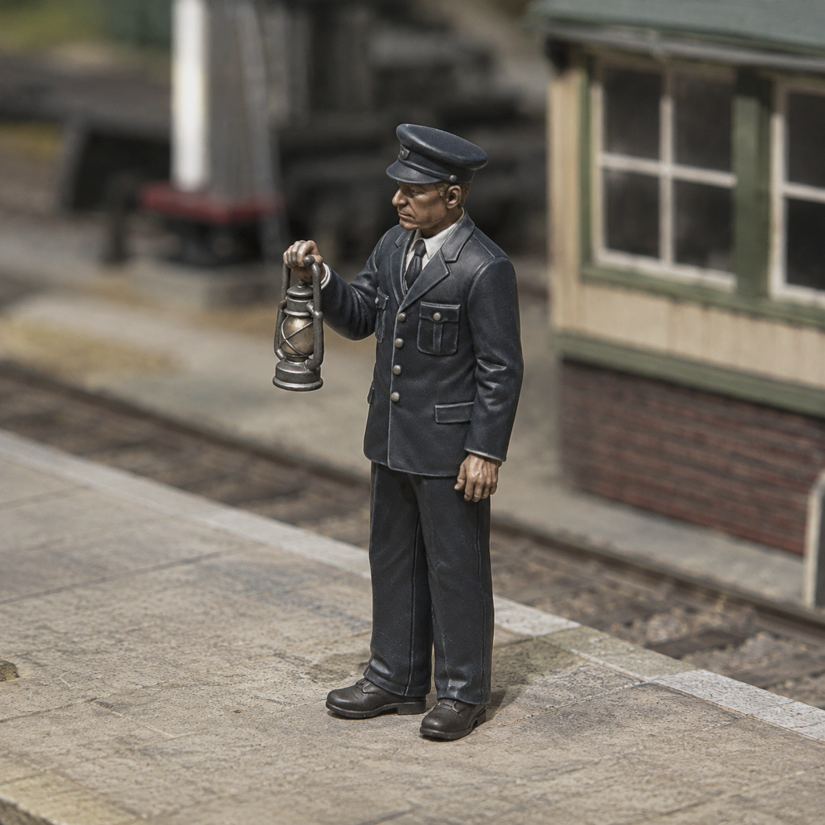 Generated painted context product asset - OO Scale Ready to Paint 1950s Signalman With Lamp