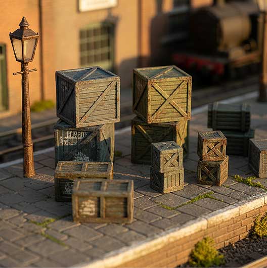 OO Scale Ready to Paint Wooden Shipping Crate Pack (18 piece)