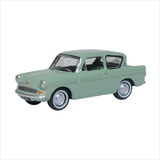 OO Scale | Ford Anglia Spruce Green