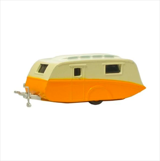 OO Scale | Caravan in Orange / Cream