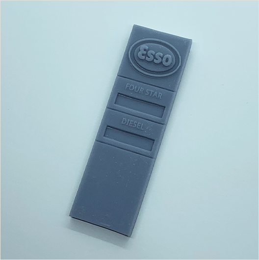 OO Scale | 1965 Esso Petrol Station Totem (1 piece)