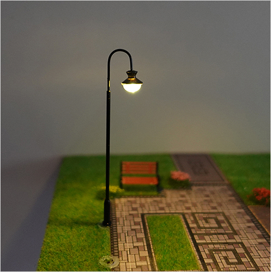 OO Scale | 3-Volt Goose Neck Park Lamp (3 pack)