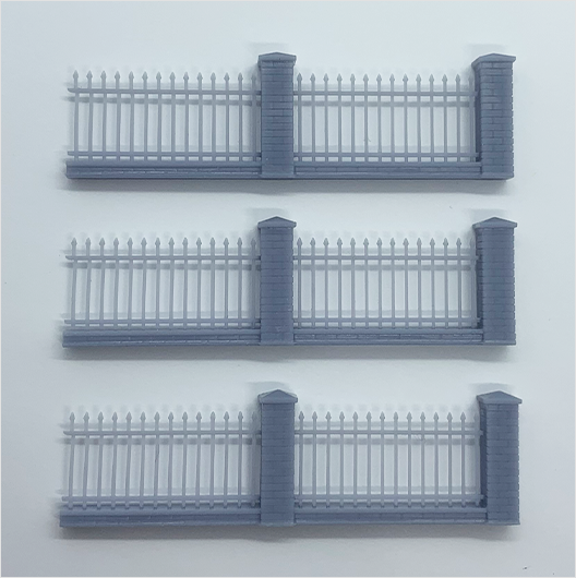 OO Scale | Brick Wall with Railings - Style 2 (3 pack)